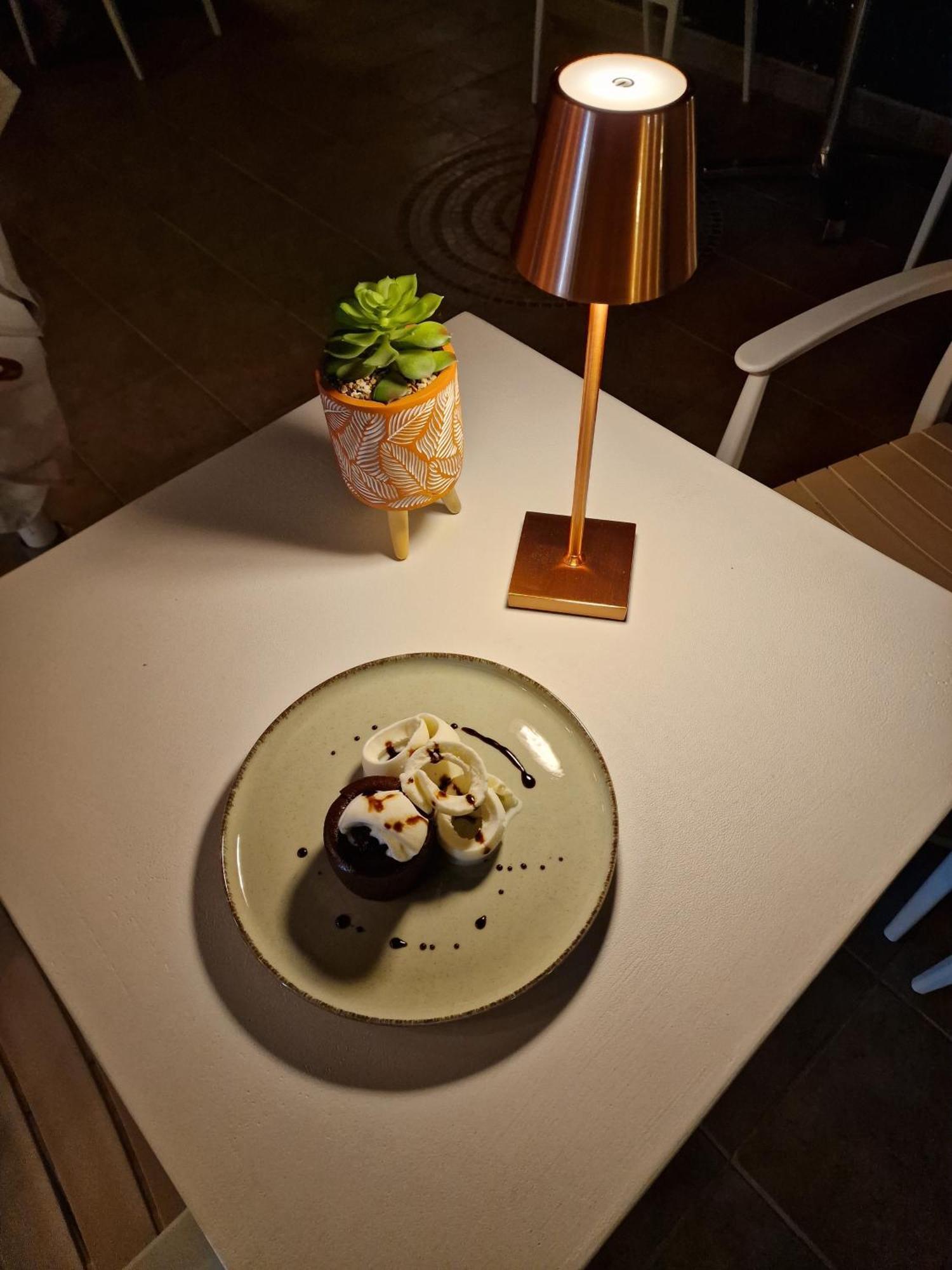 Khrónia Porto Xroniaアパートホテル エクステリア 写真
